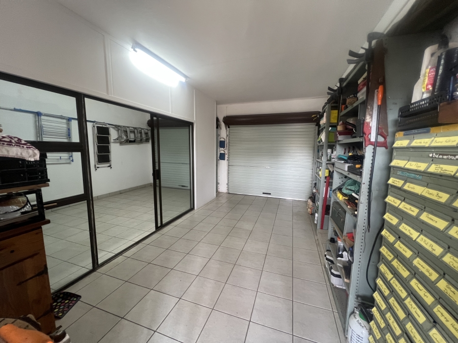 3 Bedroom Property for Sale in Jeffreys Bay Central Eastern Cape